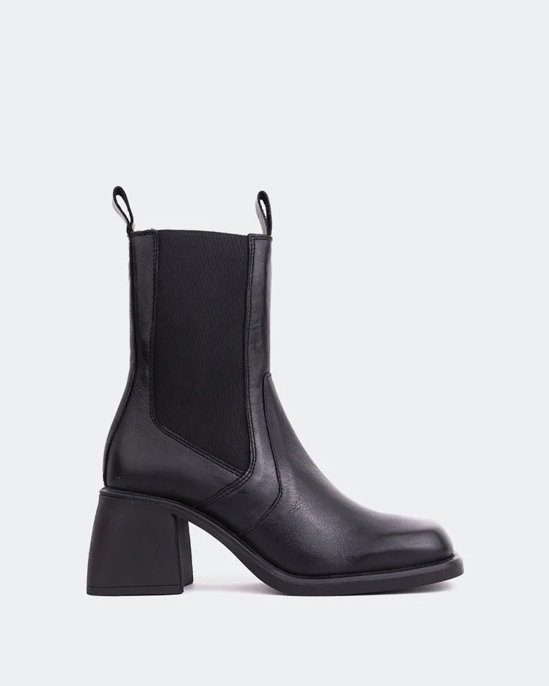 Griff Black Leather